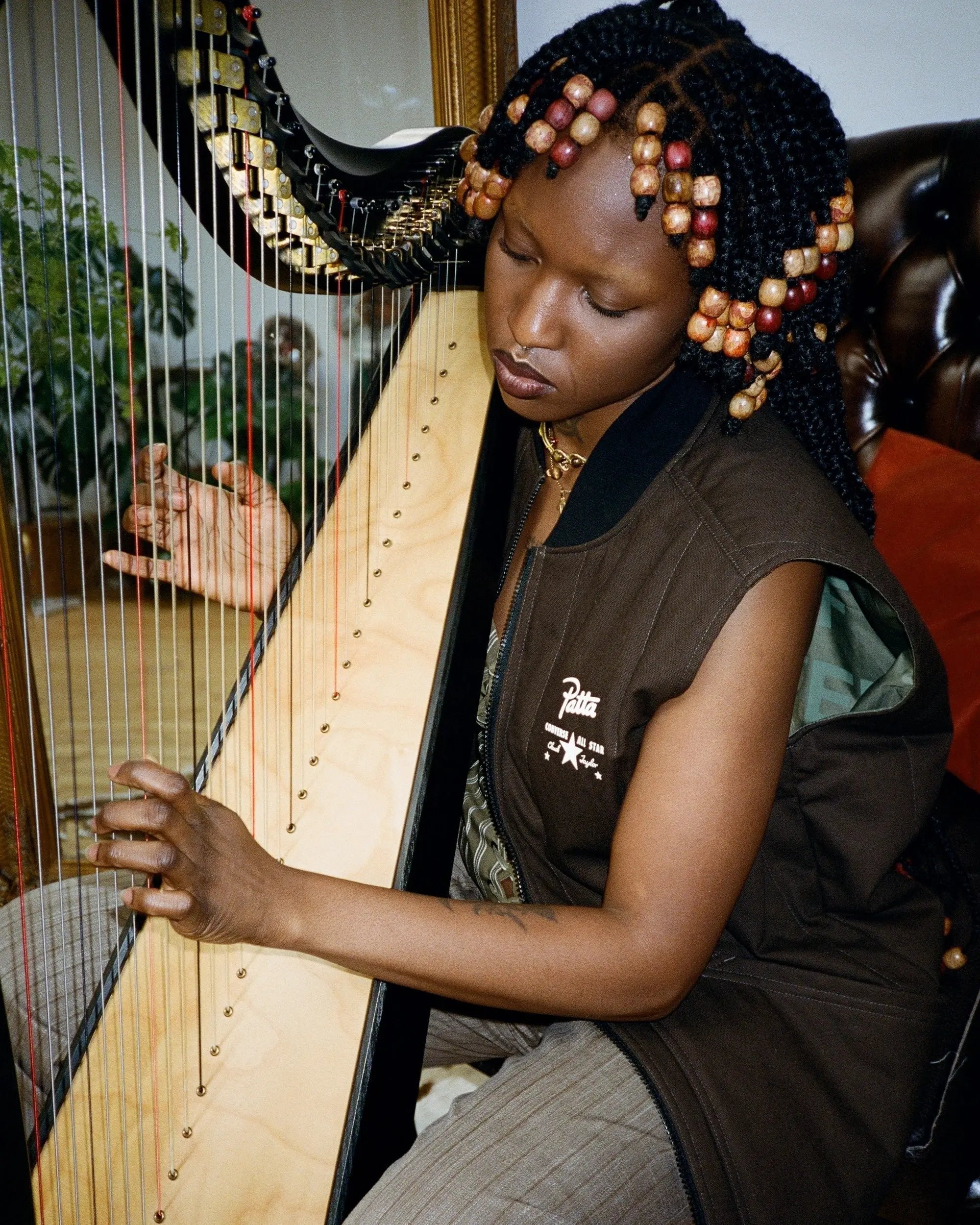 Get Familiar: Muva Of Earth - Patta