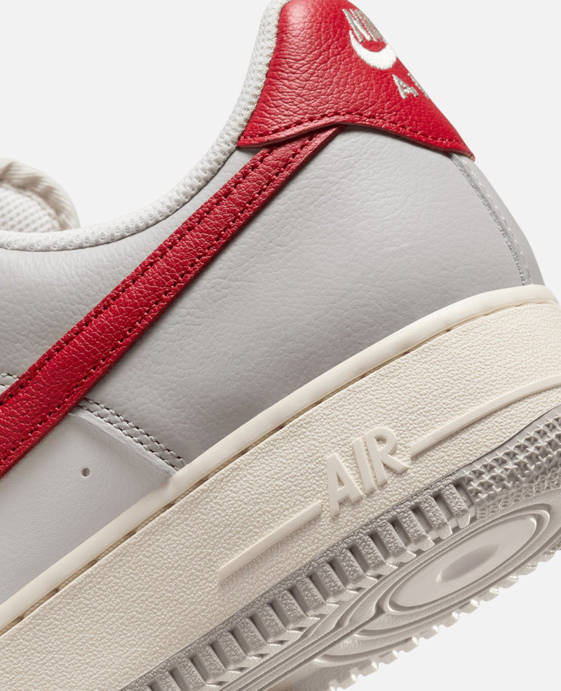 Nike Air Force 1 '07 Lv8
